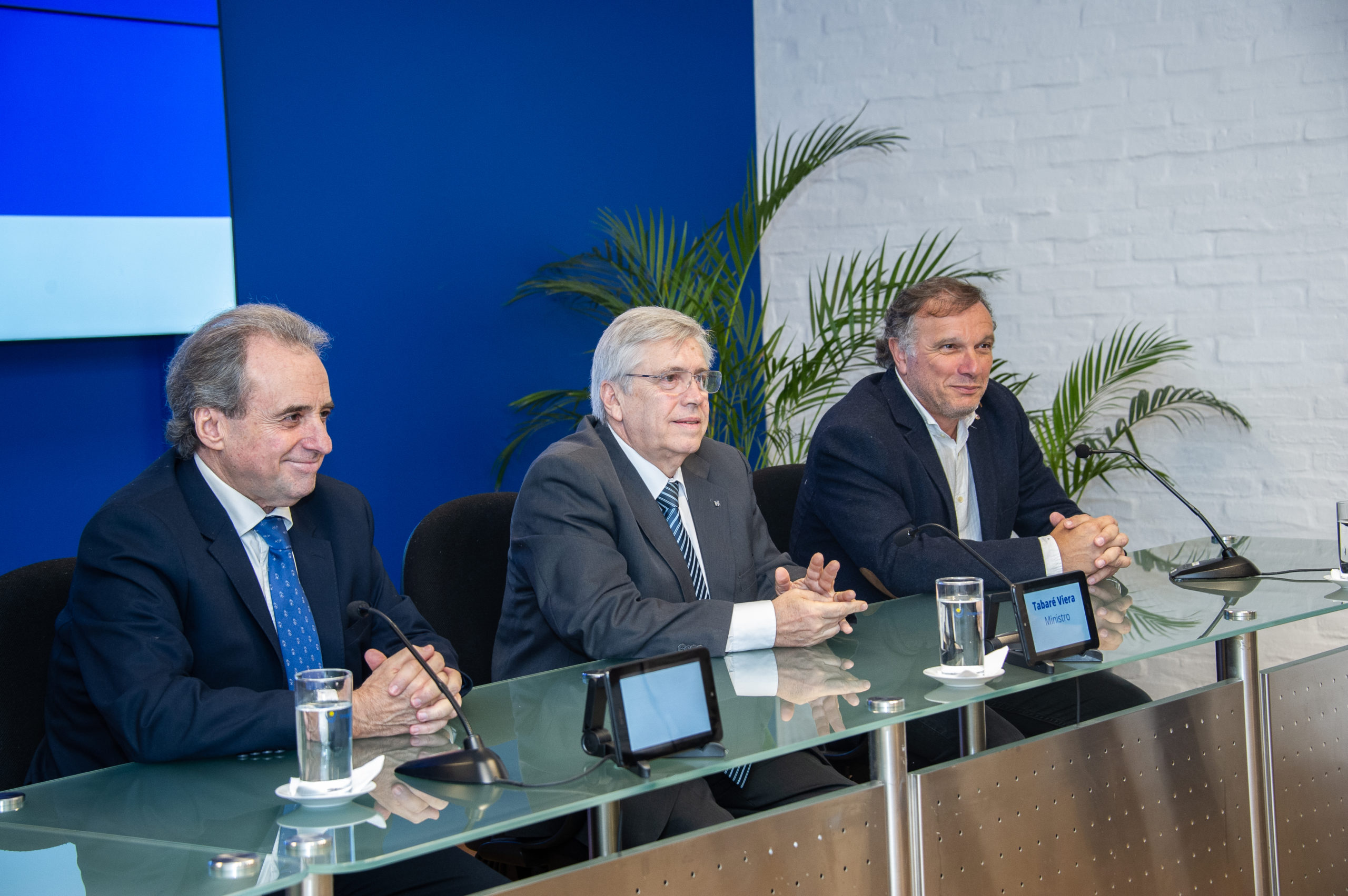 Conferencia de prensa, realizada el 21 de Agosto en la sede ministerial